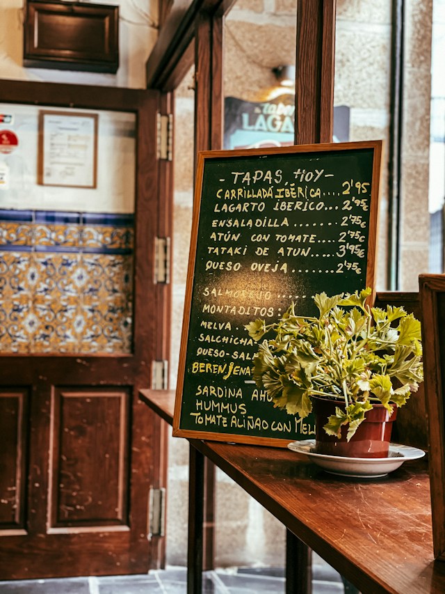 Tapas Hiszpańska kuchnia gdzie zainwestować w nieruchomości w Hiszpanii, żeby cieszyć się dobrą kuchnią